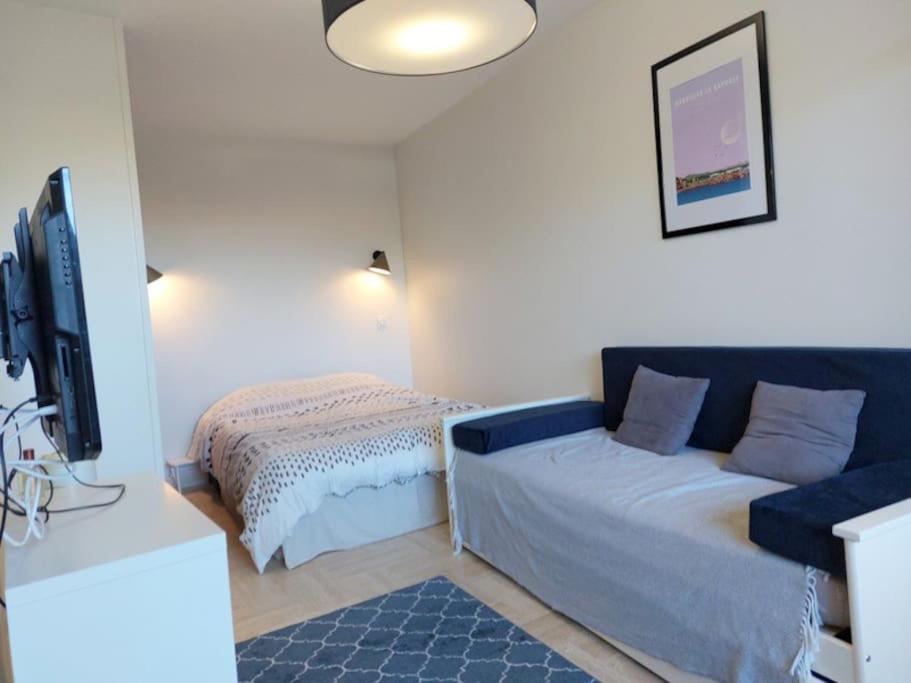 Studio Eleverca 3*- Rez De Jardin Terrasse - Axelle Loc'Appart Mandelieu Eksteriør bilde